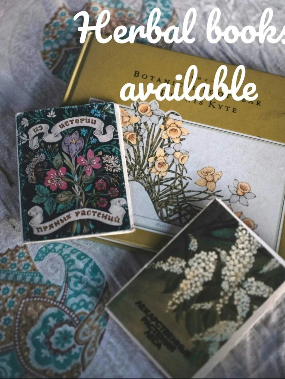 Scrapbooking Book Gift Box | 2 books | Jewlery, Crystals, Stickers & Much More